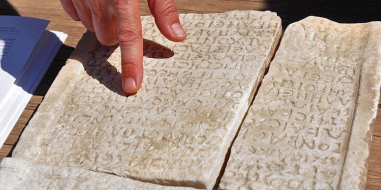 1800 yıllık yazıtın sırrı ortaya çıktı