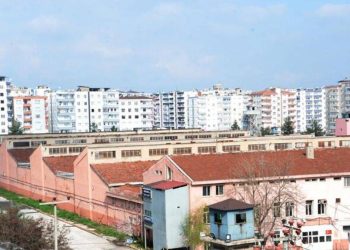 43 yıllık cezaevi sağlam, 20 yıllık olan çürük çıktı