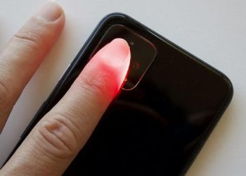 Artık akıllı telefonların flaşı kandaki oksijen seviyesini ölçebilecek!