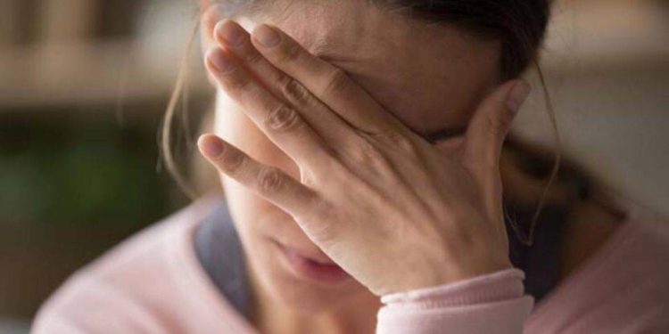 Baş ağrısını geçirmek için 10 doğal çözüm I Baş ağrısı nasıl geçer?