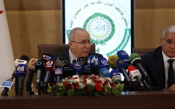 Cezayir Arap Birliği Zirvesi’nden ”cesur” kararlar çıkmasını bekliyor