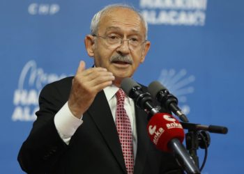 CHP’de bir ayda ikinci ‘konuşmayın’ uyarısı!