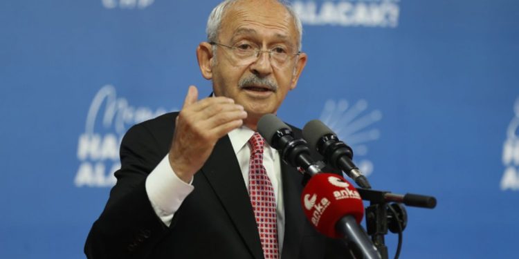 CHP’de bir ayda ikinci ‘konuşmayın’ uyarısı!