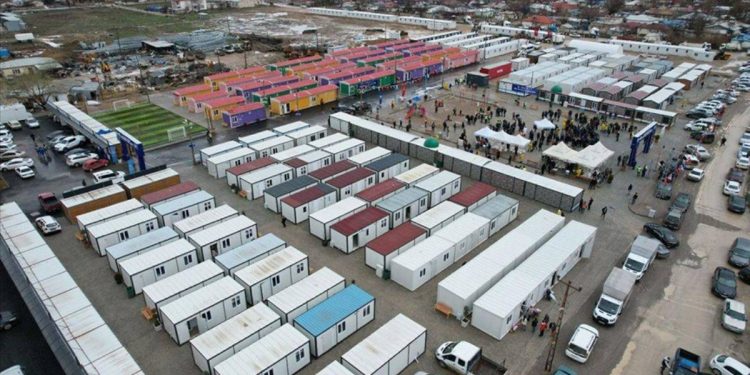 Depremzedelerin elektrik borçları silinecek