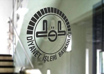 Diyanet’ten ‘depremzedeler için zekat’ açıklaması