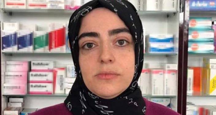 Eczacıya ilaç verip kazada oğlunu kaybetmesine neden olmakla suçlanan kalfalar hakim karşısında