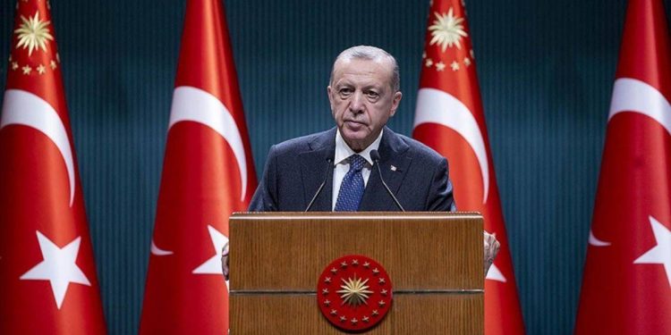 Erdoğan’dan öğrencilere ve esnafa destek müjdesi
