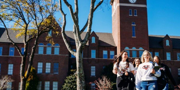 Güzel ve çekici öğrenciler daha mı yüksek not alıyor?