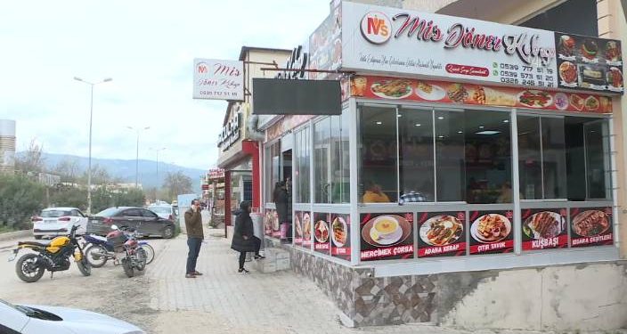 Hatay’da esnaf kepenk açtı: “Ayakta durmamız gerekiyor”