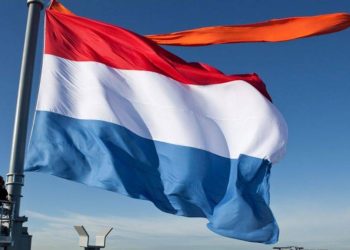 Hollanda’dan çağrı: O ülkeye gitmeyin!