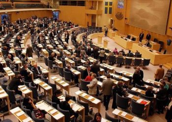 İsveç meclisinde tarihi NATO onayı