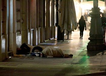 İtalya’da 50 binden fazla evsiz var