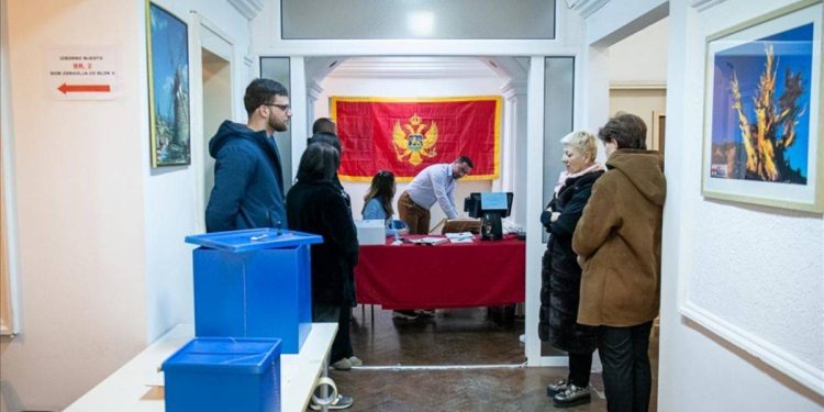 Karadağ’da Cumhurbaşkanlığı seçimleri 2’inci tura kaldı