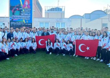 Kick boksta genç millilerden 49 madalya