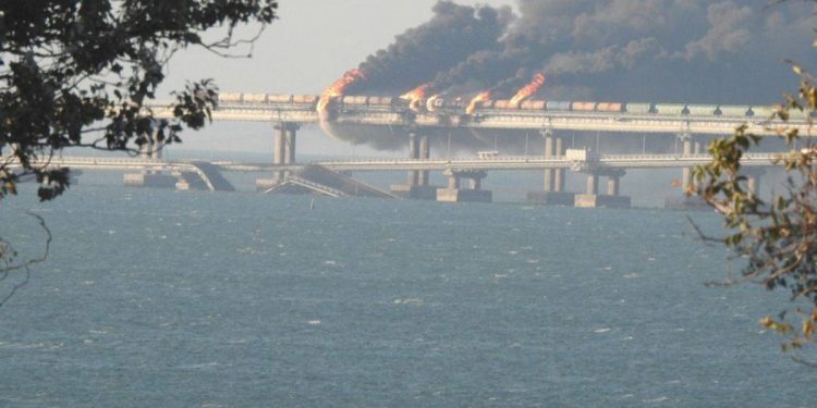 Kırım Köprüsü’ndeki patlamanın ardından Rusya’dan sert açıklama