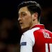 Mesut Özil futbolu bırakıyor mu?