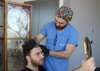 NeedClinic Yönetim Kurul Başkanı ve Saç ekimi Uzmanı Mr.Hug ismiyle bilinen Hasan Uğur Güneş Merak edilenleri cevapladı