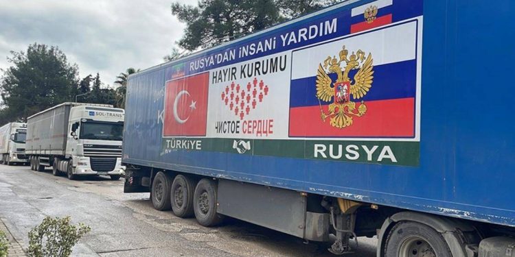 Rus milletvekilinin çağrısıyla Türkiye’ye 23 tır yardım