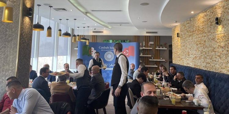 Türkiye’den Cezayir ekibinin onuruna yemek