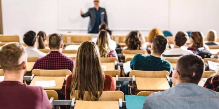 Üniversite öğrencisi yol ücreti başvurusu | Öğrenci yol parası kaç TL? Öğrenci ulaşım desteği ne zaman yatacak?