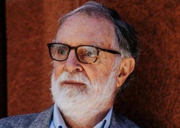 Üniversitede isyan! Profesörü okuldan attırdılar