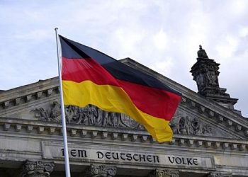 Almanya, tartışmalı karar sonrası ikiye bölündü