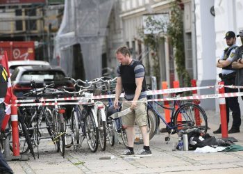 Bu sefer beş yerde birden Kur’an yaktılar