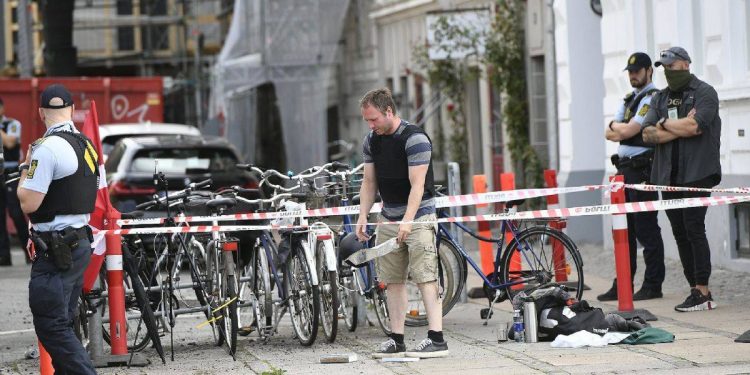 Bu sefer beş yerde birden Kur’an yaktılar