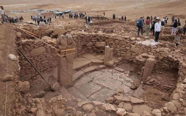 Göbeklitepe ile benzer yapılar içeren Karahantepe’de kazı çalışmaları başladı