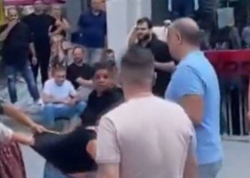 Hırsızlık şüphelisine meydan dayağı