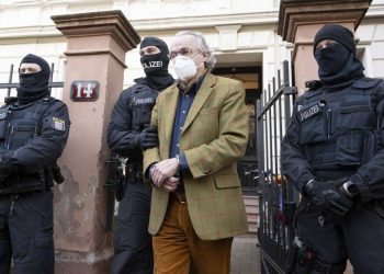 Hükümeti alıkoyup halka teşhir edeceklerdi