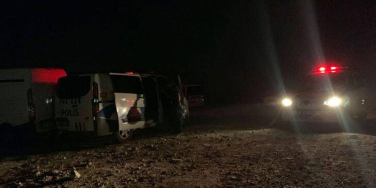 İki kayınbiraderini tabancayla öldürdü