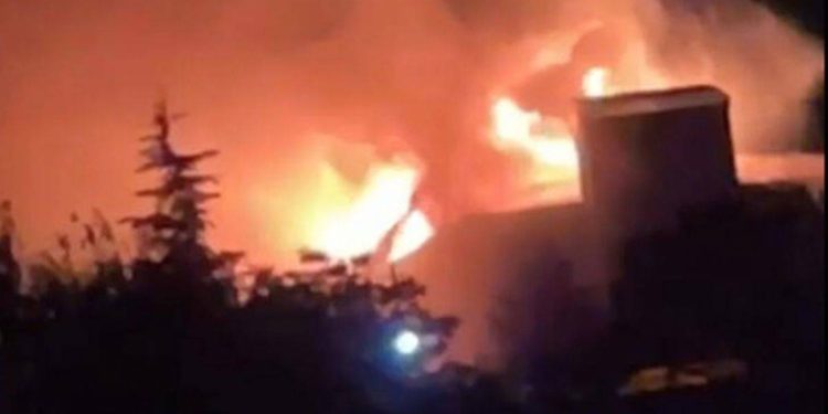 Tunceli’de tabur yatakhanesinde yangın