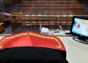 Hakimlere ayrıcalık; ‘Paris’te kuzu kuzu uyacaklar’