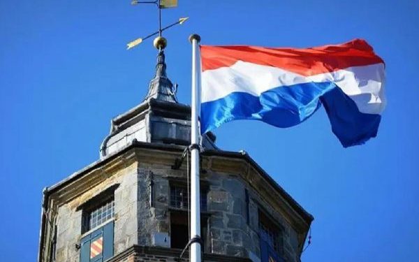 Hollanda’nın İslam düşmanlığı yeniden hortladı!