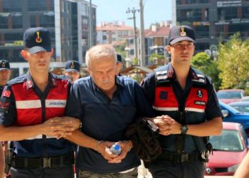 Husumetlisini, aracıyla başının üzerinden geçerek öldürdü