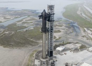 Çin, ABD’nin önüne geçebilir! SpaceX  üst düzey yöneticisi itiraf etti