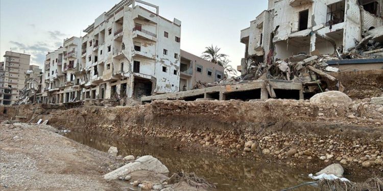 Libya’daki selde 4 bin 255 kişi öldü