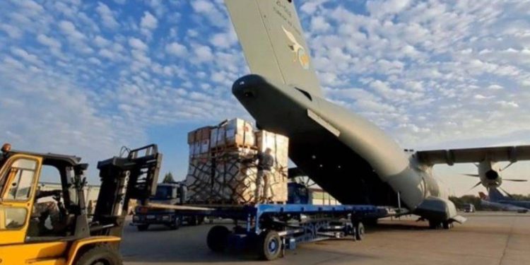 Gazzeli siviller için Türkiye’nin insani yardımlarını taşıyan uçak Mısır’a hareket etti