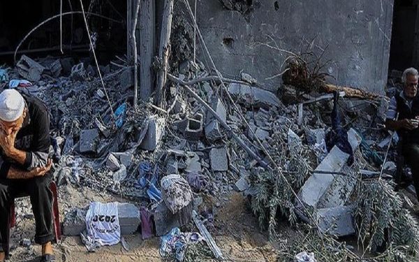 Ünlü Yahudi profesör Queen: İsrail Filistinlileri ”insan dışı varlık” görerek soykırımı meşrulaştırmaya çabalıyor