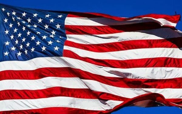 ABD’li senatöre ”ruhsatsız silah taşımaktan” gözaltı