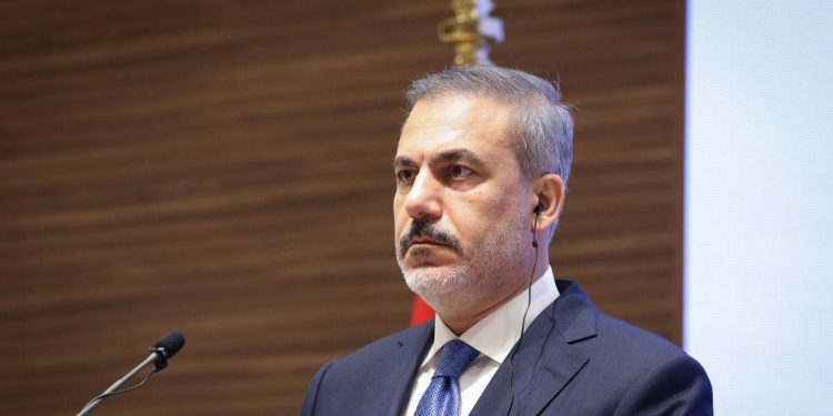 Fidan: Ya büyük bir savaşa ya da büyük bir barışa gideceğiz