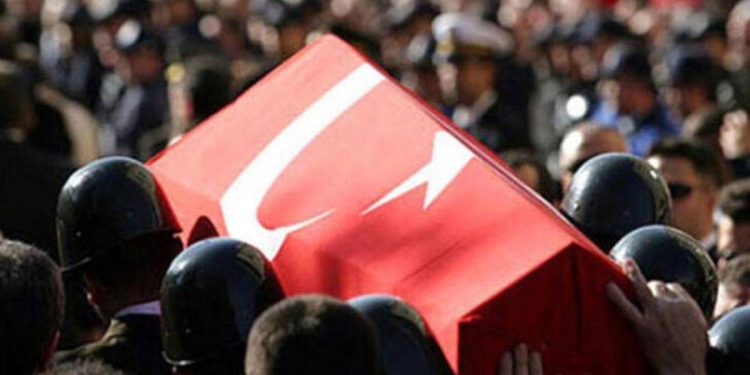 Pençe Kilit bölgesinde 1 asker şehit oldu